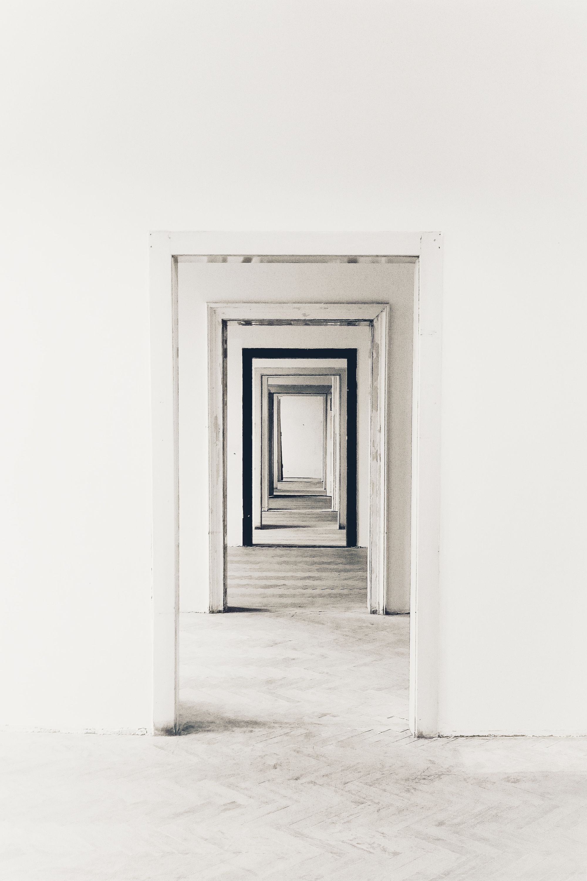 Stories [that] Matter: Migrant Academics’ Narratives of Precarity and Resilience in Europe
